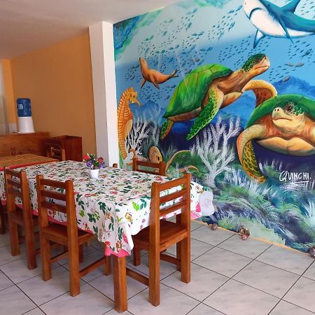Hostal Janet Starlink Puerto Villamil Exterior photo
